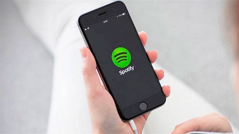  Ahora, el control manos libres se ha expandido para incluir soporte con Spotify.