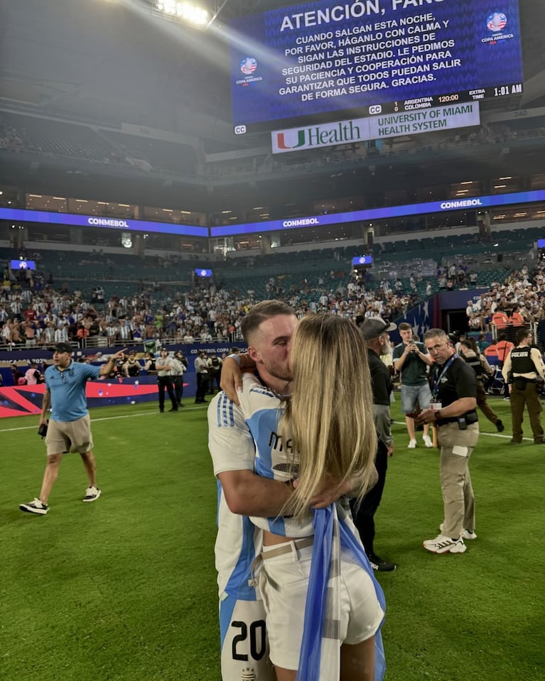 Ailén Cova y Alexis Mac Allister (Foto: captura de Instagram).