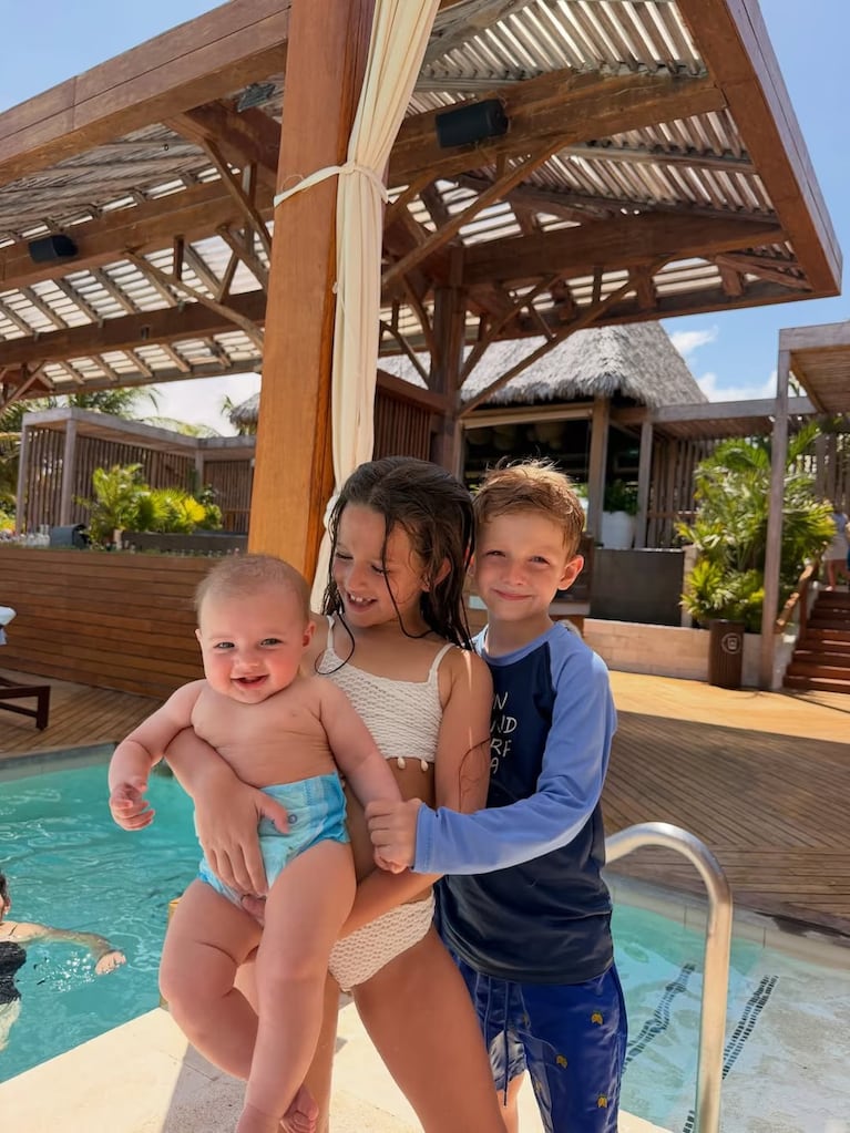 Aitana, Francesca y Bautista en las vacaciones familiares