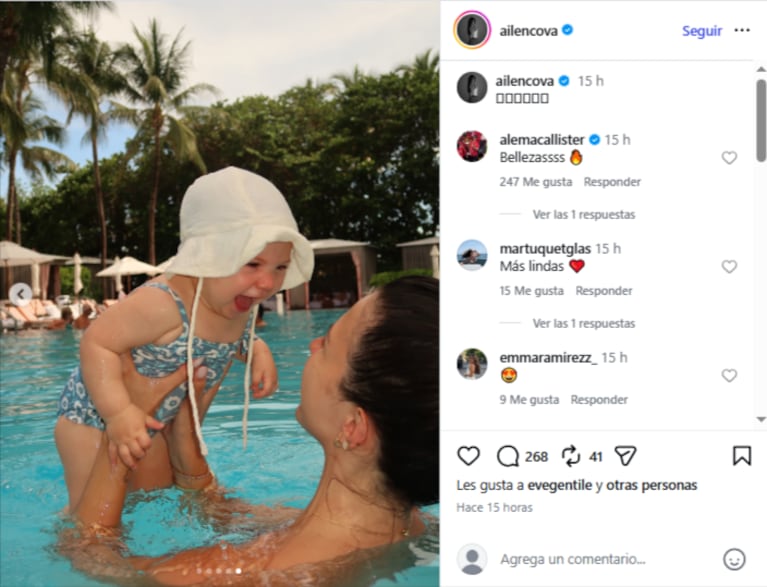 Alaia sonríe en brazos de su mamá durante la tarde de pileta. Fuente: Instagram @ailencova
