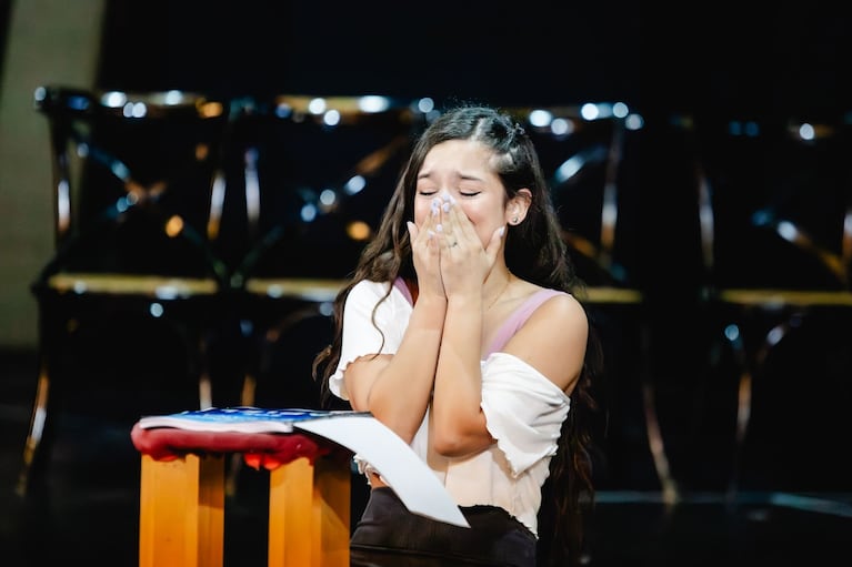 Albana Fuentes fue sorprendida por la producción y el equipo artístico en plena audición y descubre que será Ariel, la protagonista de "LA SIRENITA".