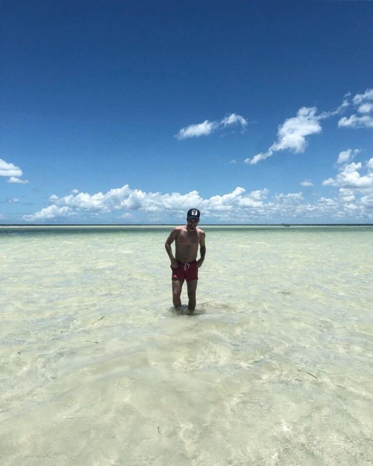 Albert Baró, de Argentina tierra de amor y venganza, y sus fotos en la Riviera Maya que levantaron suspiros