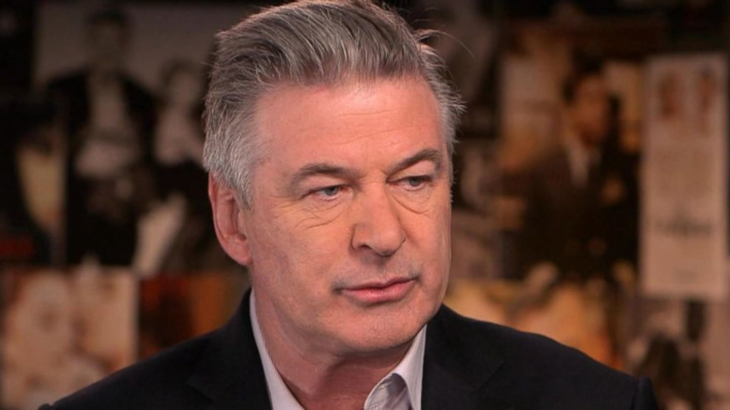 Alec Baldwin vuelve a los cines tras la tragedia de Rust.