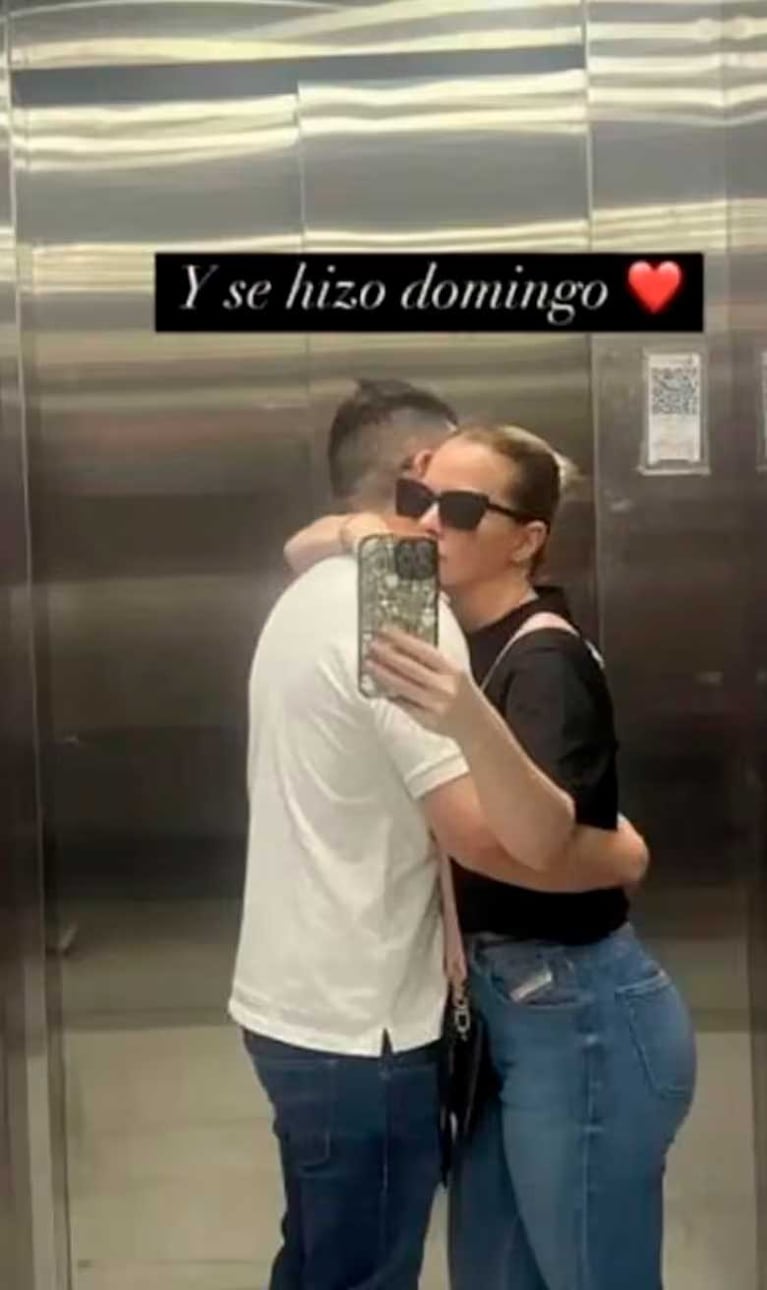 Alejandra Maglietti y su novio, Manuel. (Foto: @alemaglietti)