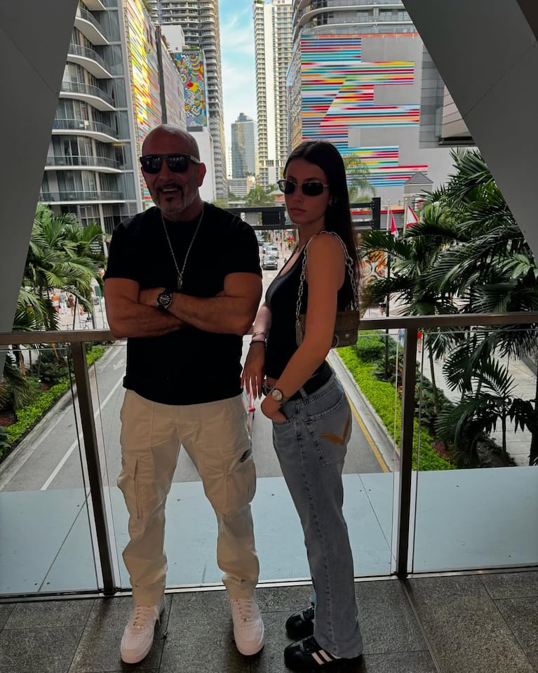 Alejandro Fiore y su hija Anita.