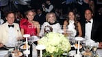 Alejandro Gravier, Valeria Mazza, Mirtha Legrand, Carolina Pampita Ardohain y Martín Pepa. (Foto: Movilpress)