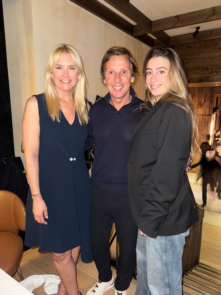 Alejandro Gravier y Valeria Mazza en el cumpleaños de su hijo Balthazar con Valentina Barbieri, la hija de Juliana Awada (Foto: prensa).