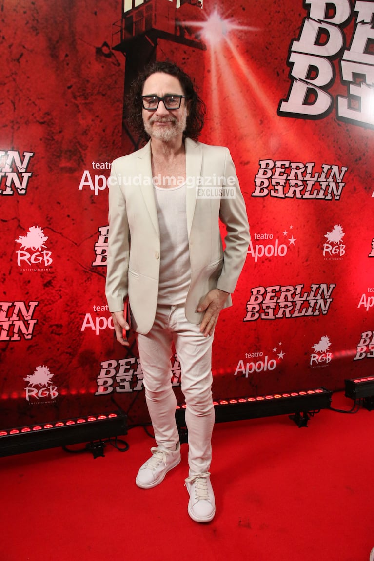 Alejandro Paker en el estreno de Berlín Berlín (Foto: Movilpress).