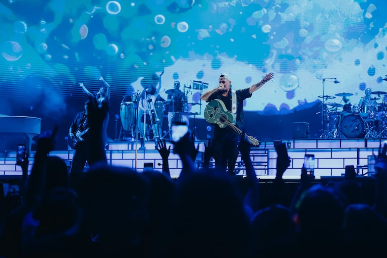 Alejandro Sanz en el Campo Argentino de Polo