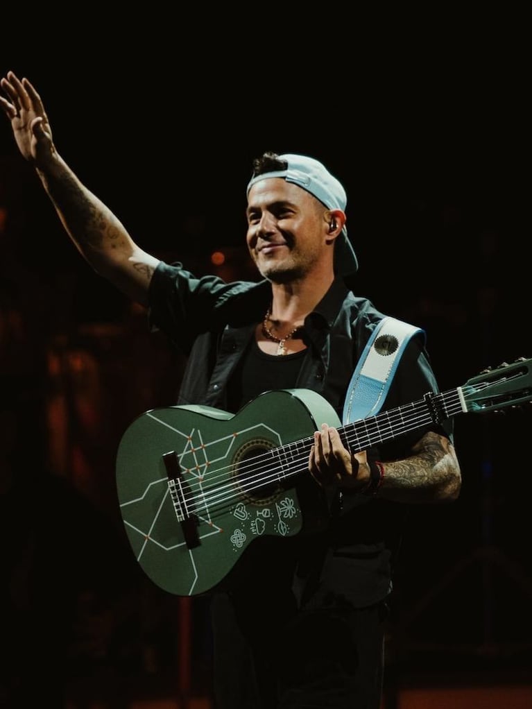 Alejandro Sanz en el Campo Argentino de Polo
