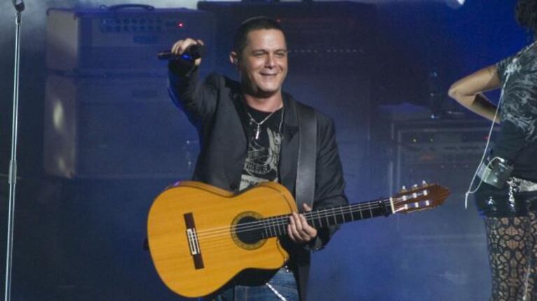 Alejandro Sanz exige iPod y gimnasio en Bolivia