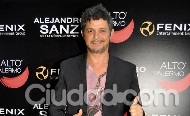 Alejandro Sanz, súper simpático, brindó una conferencia (Fotos: Jennifer Rubio). 