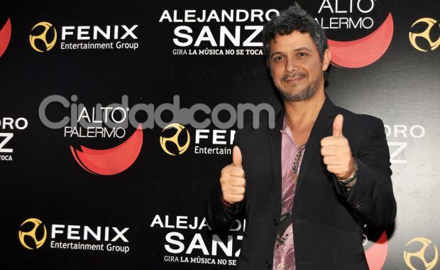 Alejandro Sanz, súper simpático, brindó una conferencia (Fotos: Jennifer Rubio). 