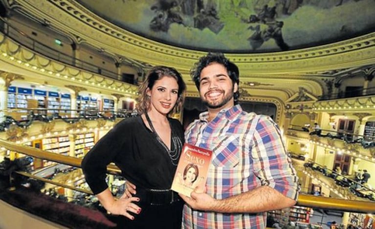 Alessandra Rampolla, y su novio puertorriqueño: Bobby Conelly Nadal, de 27 años. (Foto: archivo Perfil)