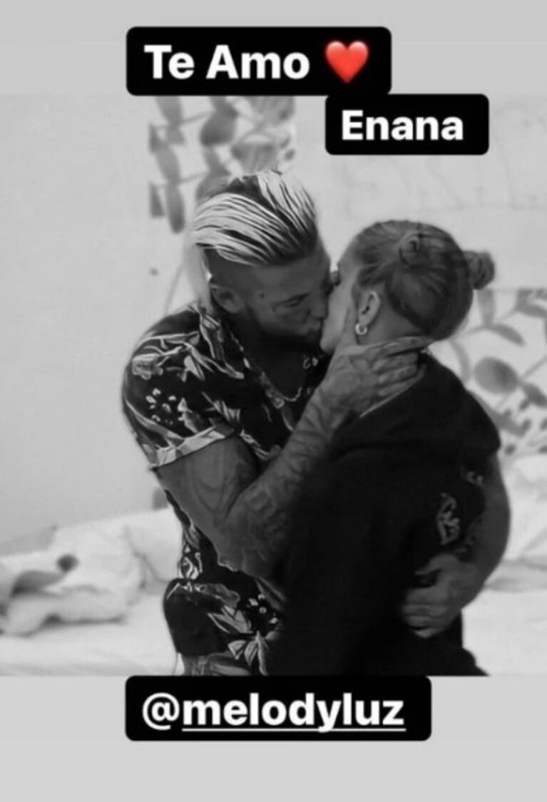 Alex Caniggia le declaró su amor públicamente a Melody Luz