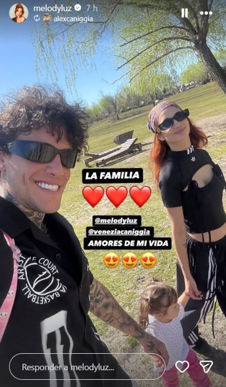 Alex Caniggia y Melody Luz con su hija Venezia. Foto: Captura de Instagram Stories (@melodyluz)