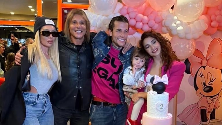 Alex Caniggia y Melody Luz festejaron el cumpleaños de Venezia con Claudio Paul y Sofía Bonelli | Créditos: Instagram @alexcaniggia