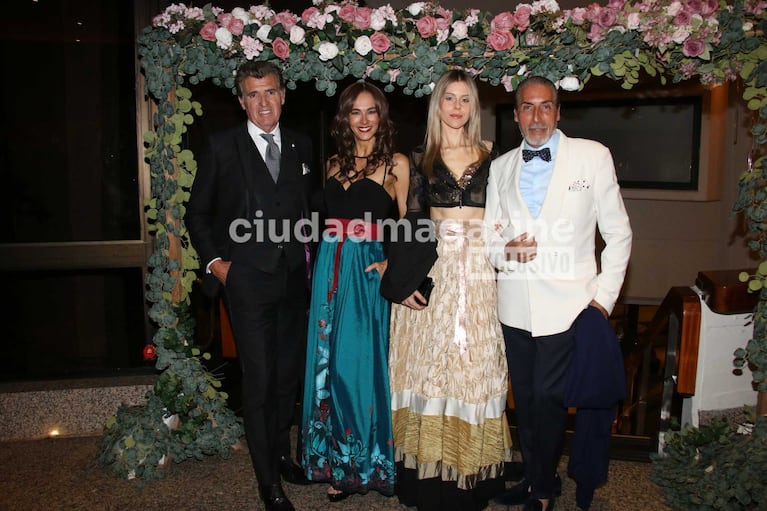 Alex Pérez Escoda. Silvina Scheffler, Alina Andrada y César Juricich (Foto: Movilpress)
