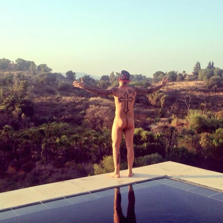 Alexander Caniggia, al desnudo. (Foto: Twitter)
