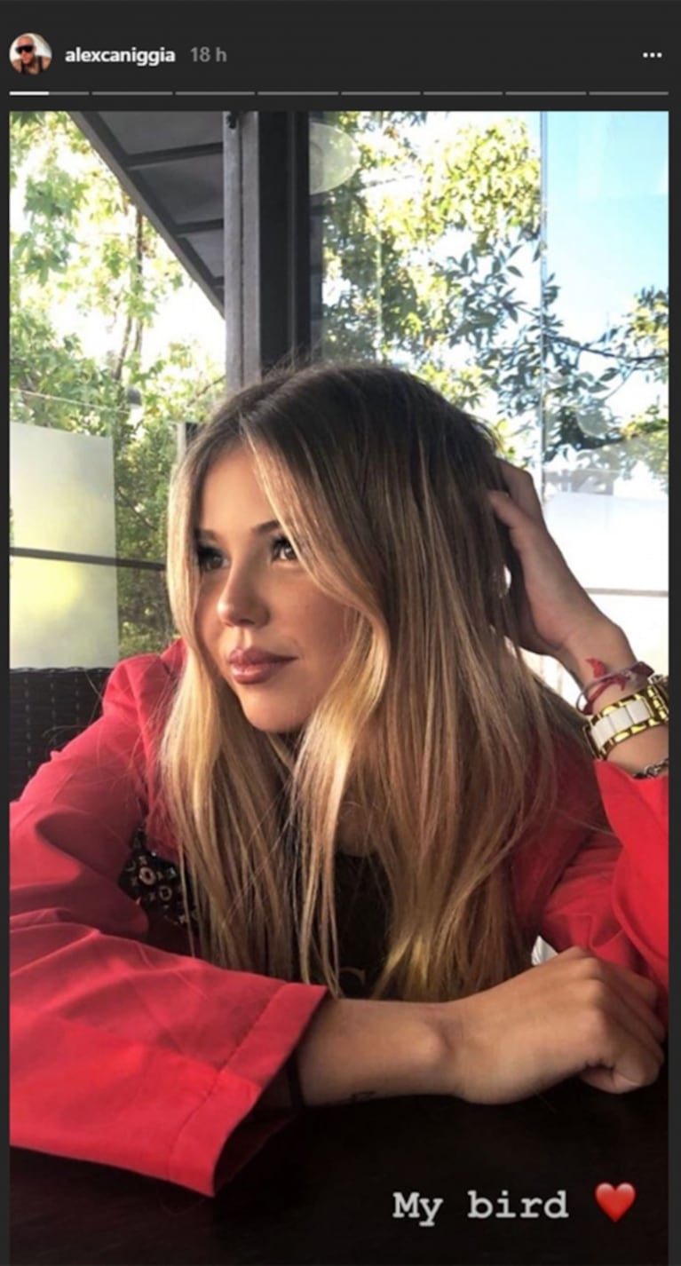 Alexander Caniggia presentó a su novia, Macarena Herrera, en Instagram: "Mi pajarita"
