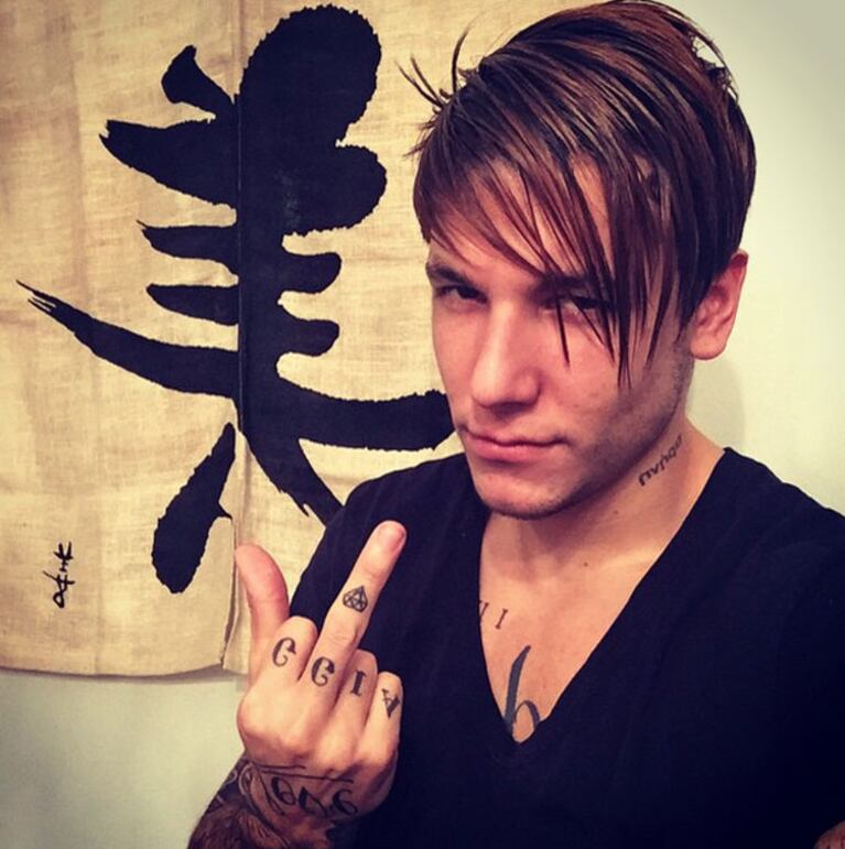 Alexander Caniggia y un llamativo nuevo look "emo". (Foto: Instagram)