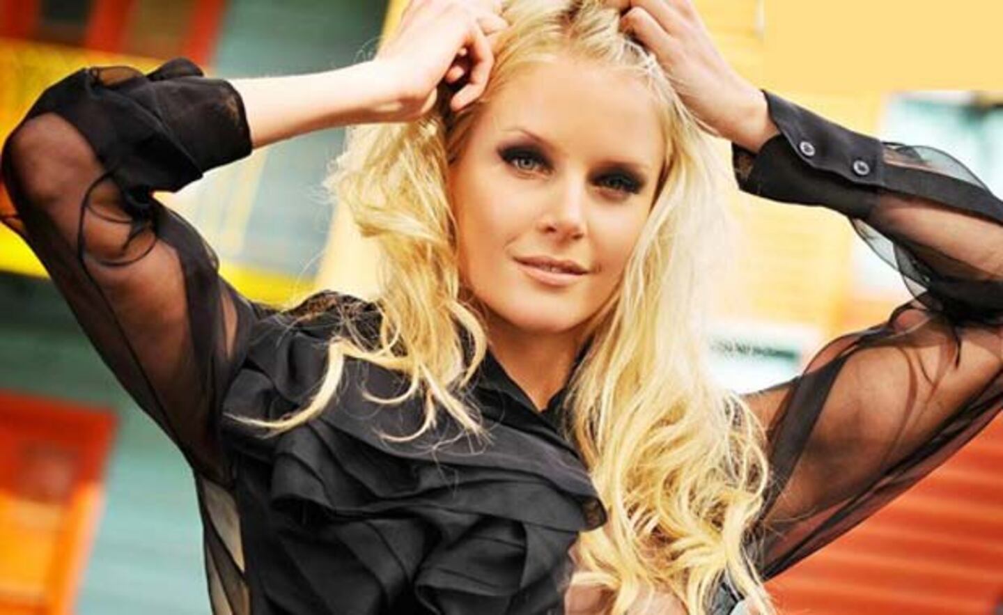 Alexandra Larsson, como Pamela Anderson en Baywatch, salvó a un hombre que se ahogaba. (Foto: Web)