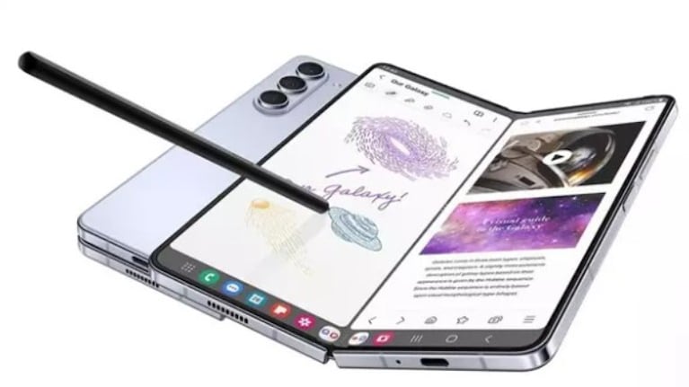 Algunos usuarios han expresado preocupación por un olor a quemado que emiten los lápices ópticos que se incluyen con los smartphones de gama alta de Samsung. 