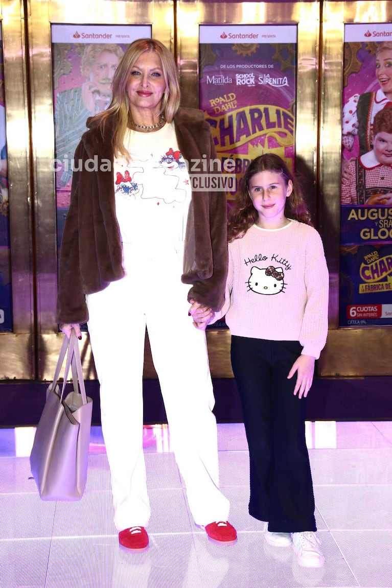 Amalia "Yuyito" González y  su nieta Josefina (Foto: Movilpress)