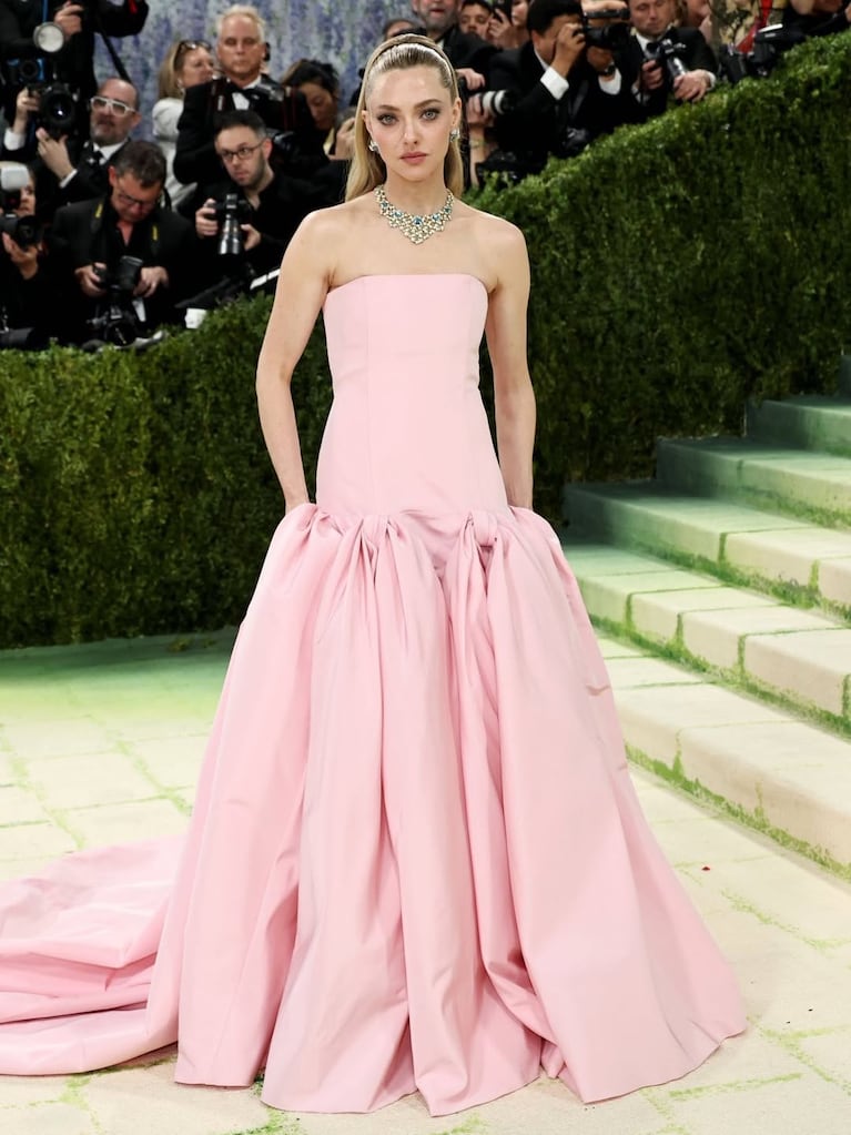 Amanda Seyfried (Foto: Instagram @metgalaofficial_)