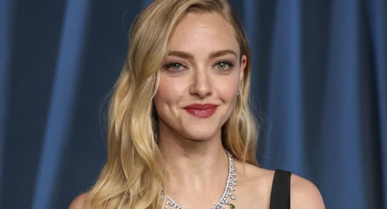 Amanda Seyfried protagoniza esta serie espiritual que arrasa en la plataforma de Disney+.
