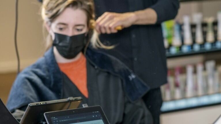 Amazon abre una peluquería en Londres con realidad aumentada y uso de nuevas tecnologías. Foto:DPA.