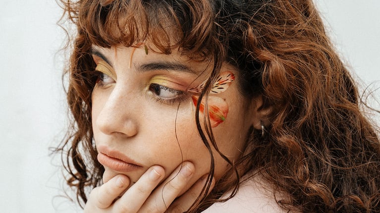 Ámbar presenta “Mariposa”, su esperado álbum debut (Foto de prensa)
