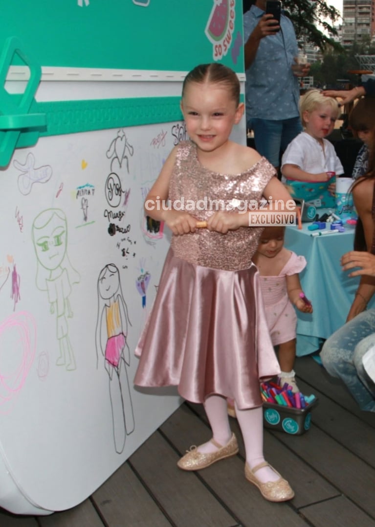 Ana brilló con su look (Foto: Movilpress).