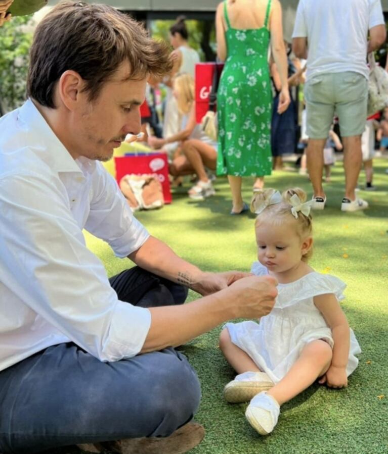 Ana García Moritán terminó la guardería: Pampita y Roberto lo festejaron con su hija