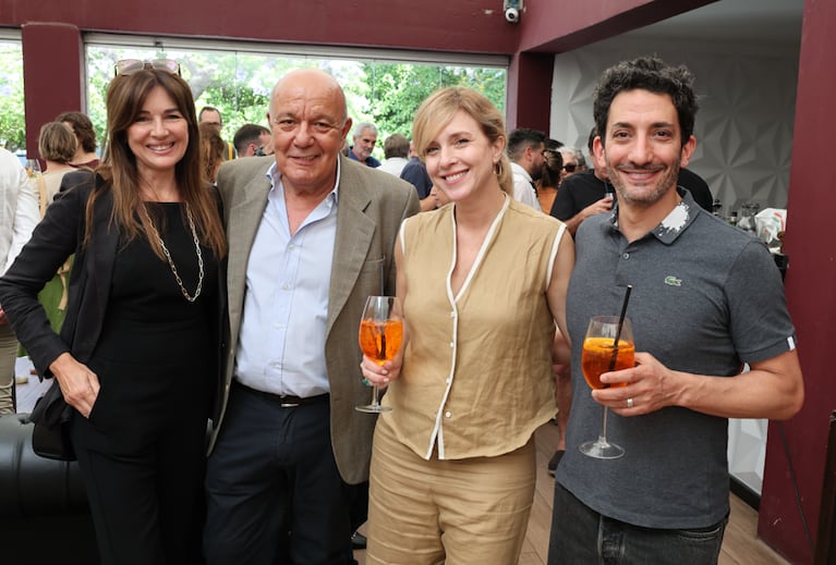 Andrea Frigerio, Manuel Vicente, Carla Peterson, Juan Minujin