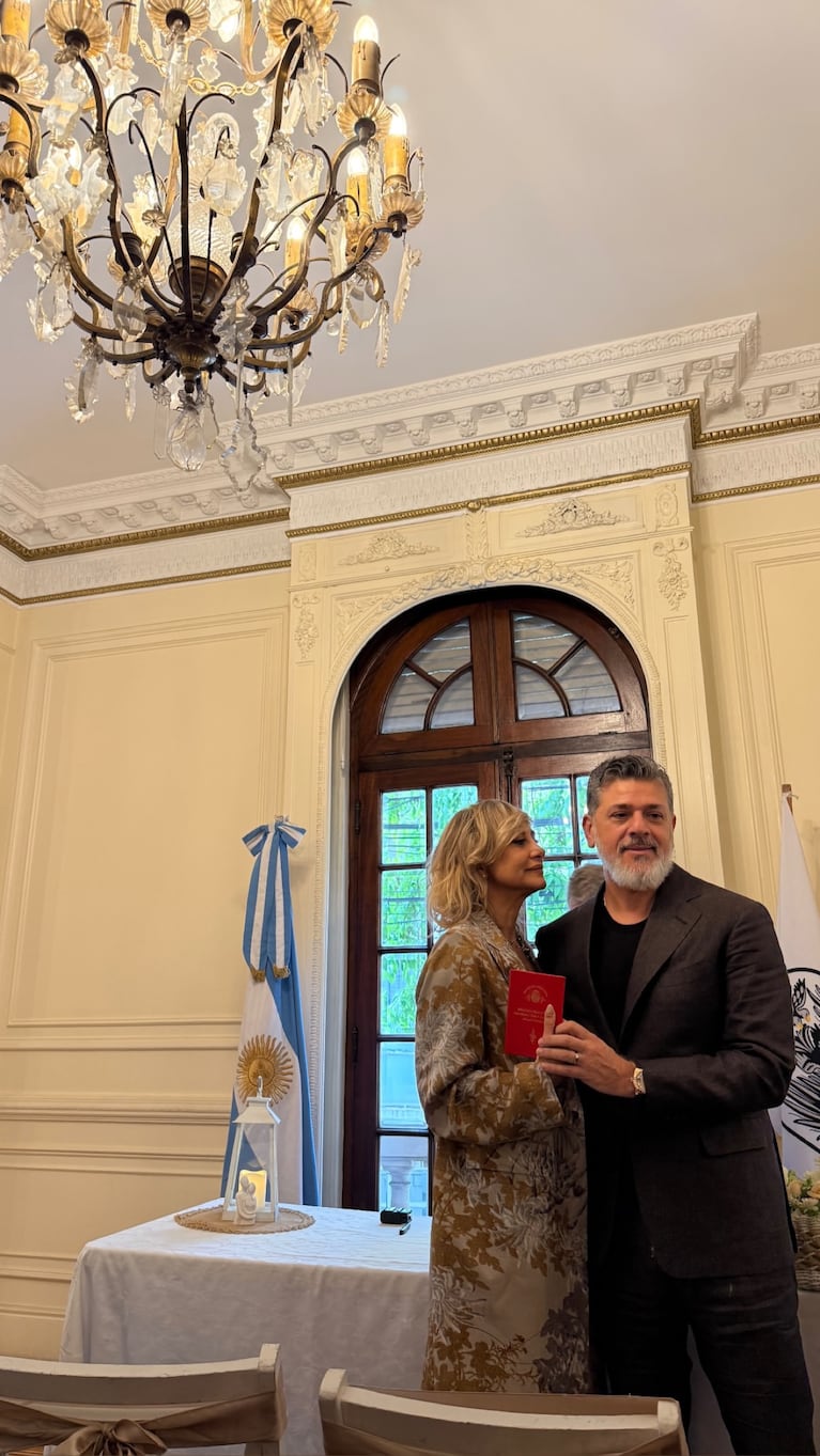 Andrea Ghidone y Pablo Otero se casaron por civil (Video: Instagram @andreaghidoneoficial)