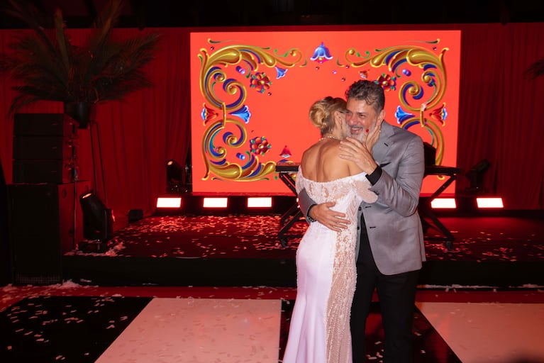 Andrea Ghidone y su pareja