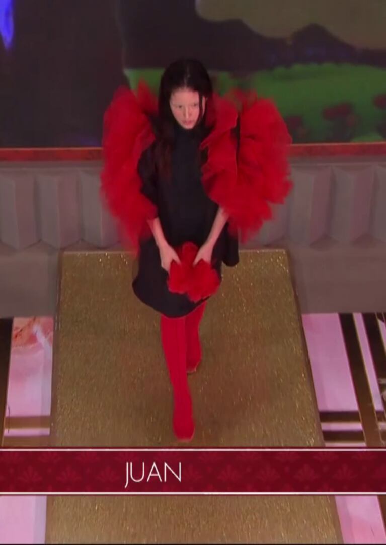 Andrea Politti rompió en llanto en Corte y confección por un vestido inspirado en Romina Yan: "Emocionante homenaje"