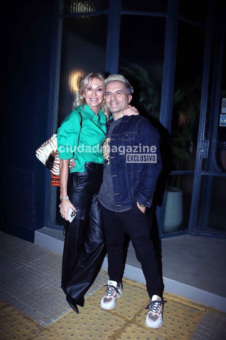 Ángel de Brito y Yanina Latorre en un evento porteño (Foto: Movilpress).