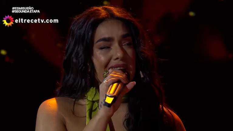 Ángela Leiva y Abel Pintos cantando Oncemil.  Crédito: El Trece