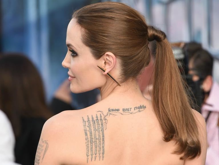 Angelina Jolie: cada uno de sus tatuajes tiene un significado muy personal