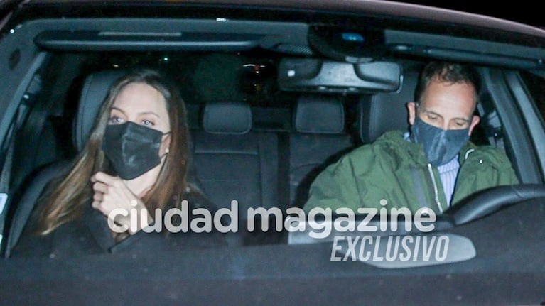 Angelina Jolie se mostró muy cerca de su exmarido, Jonny Lee Miller. Fotos: Grosby Group