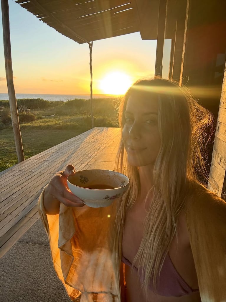 Anita Espasandin y Benjamín Vicuña: fin de semana romántico en José Ignacio. Foto: Instagram anita.espasandin