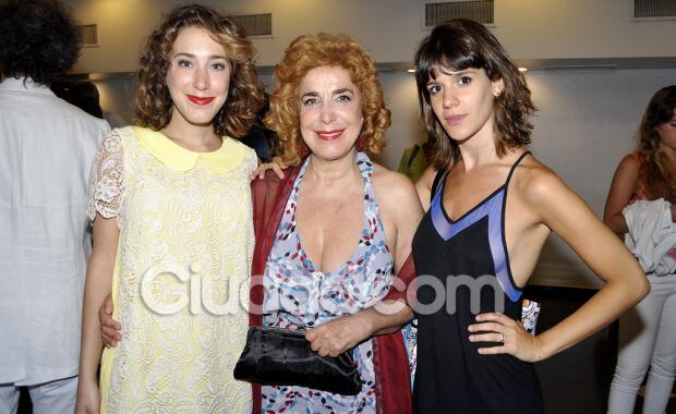 Anita Pauls, Mirta Busnelli y Violeta Urtizberea. (Foto: Jennifer Rubio-Ciudad.com)