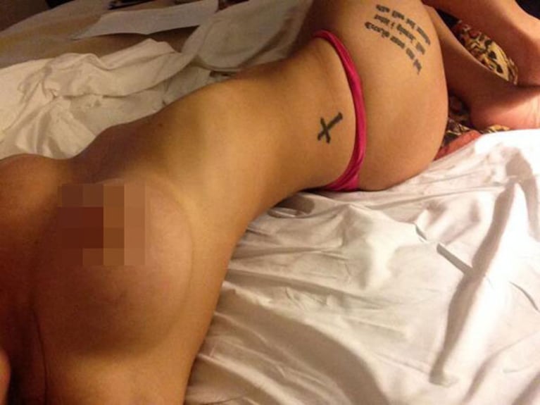 Annalisa Santi, en topless. (Foto: Twitter)