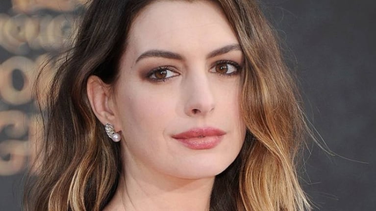 Anne Hathaway y su nuevo papel real como “mamá osa”