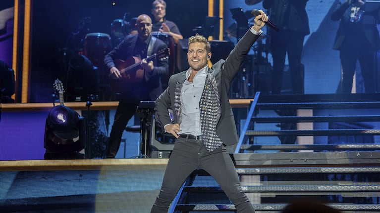 Antes de sus shows en Argentina, David Bisbal estrena Tengo roto el corazón