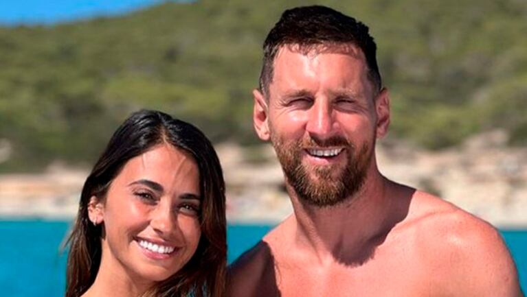 Antonela Roccuzzo y Lionel Messi postearon una foto en traje de baño y recibieron millones de likes.