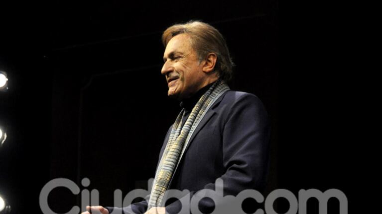 Antonio Grimau sobre el escenario. (Foto: Jennifer Rubio-Ciudad.com)