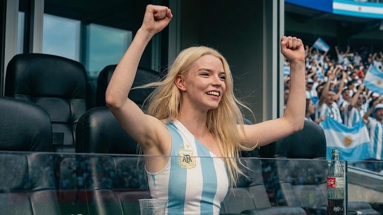 Anya Taylor-Joy compartió su festejo por el triunfo argentino. Imagen generada por IA